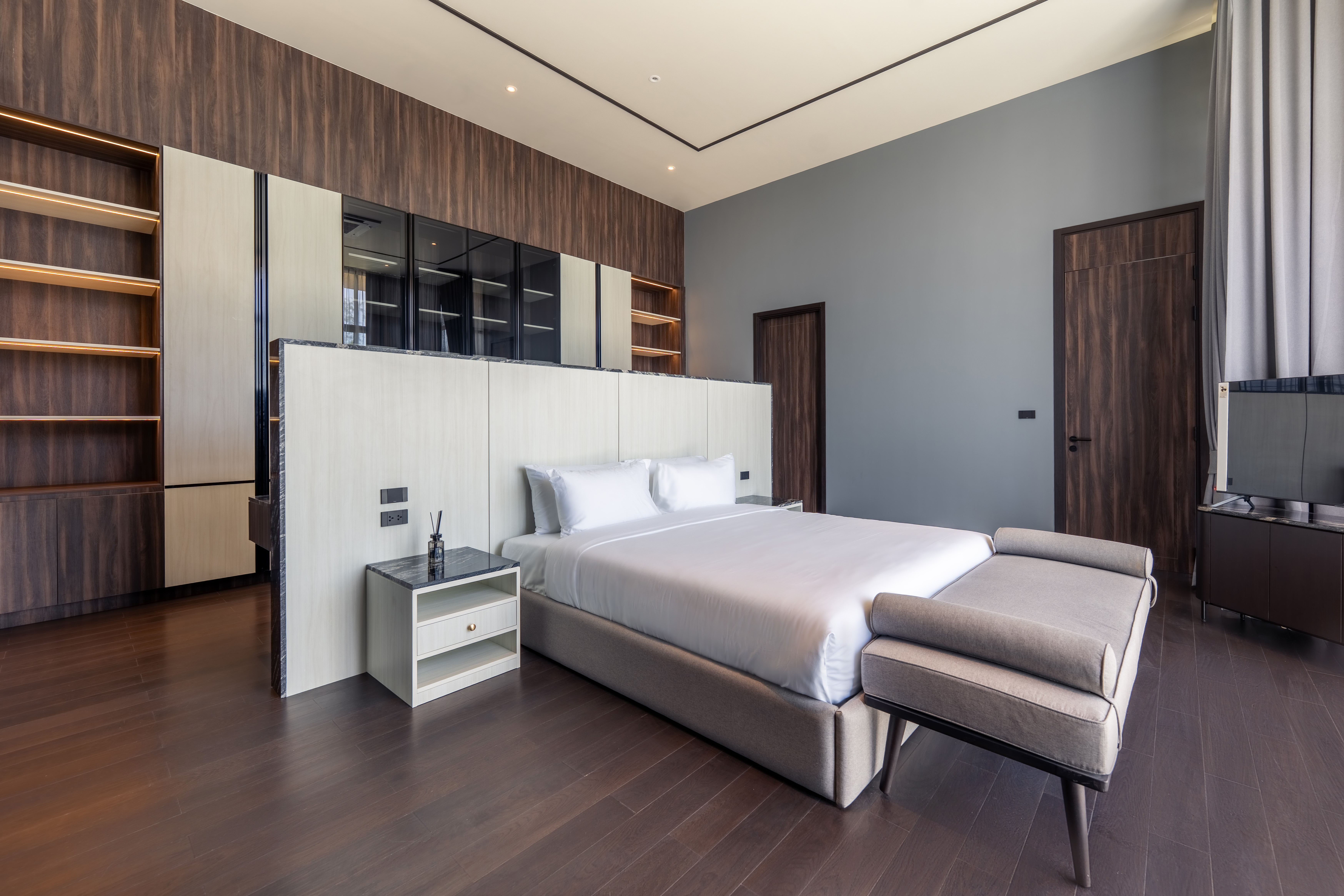 The Ozone Grand Residences 12